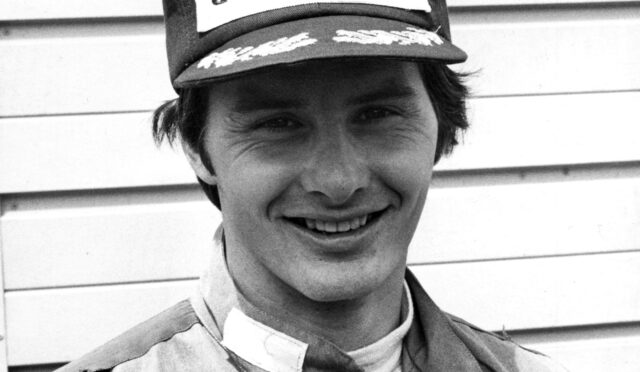 Villeneuve_77_England_01.fe922ea92a