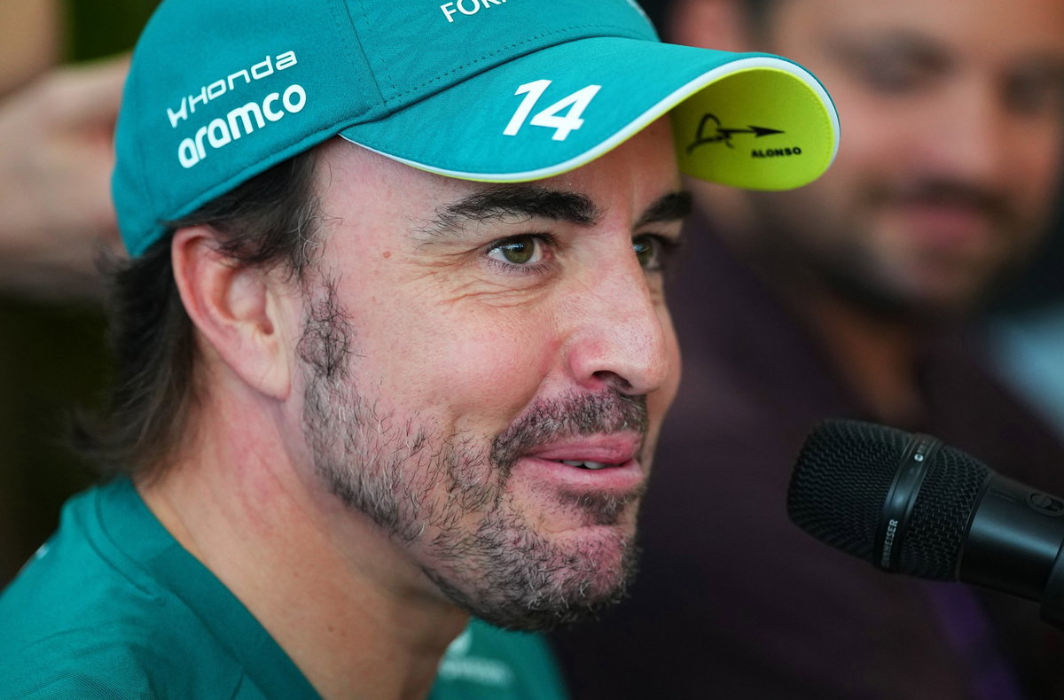 Fernando Alonso, Aston Martin ile Devam Kararının Asıl Nedenini Açıkladı