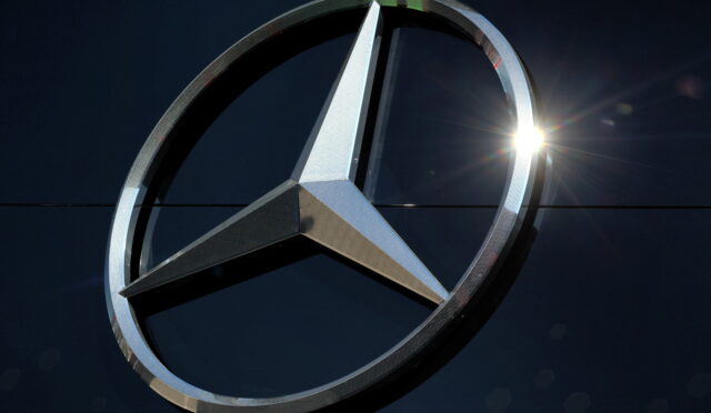 Mercedes, ABD Grand Prix'si için mavi tonlu özel boyama giyecek