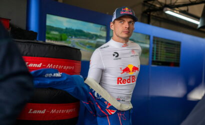 Verstappen’den GT takım arkadaşına yönelik çevrimiçi tacize tepki