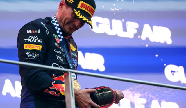 Verstappen, tarihi galibiyetin ardından Singapur öncesi Red Bull için temkinli
