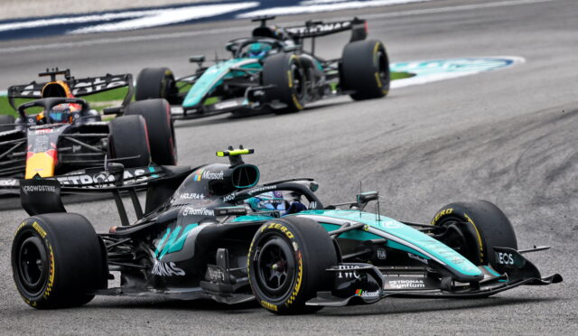 Mercedes'i "mutlu hâlinin" dışında bırakan "3 boyutlu sorun" ne?