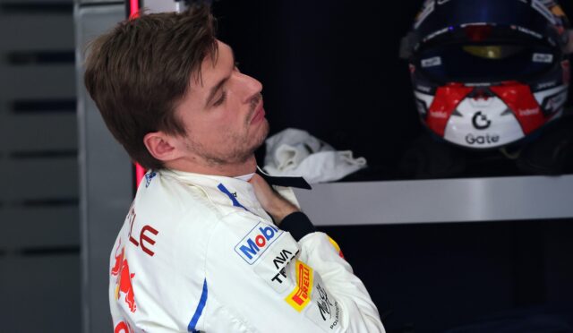 Red Bull, Verstappen’in strateji şikâyetinin ardından inceleme sözü verdi