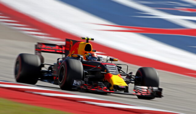 Tarihte bugün: Verstappen, 2017 ABD GP’sinde podyum odasından çıkarıldı