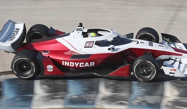 Palou, Yeni Nesil IndyCar Şasisini Sebring’in Çukurlu Asfaltında Test Etti