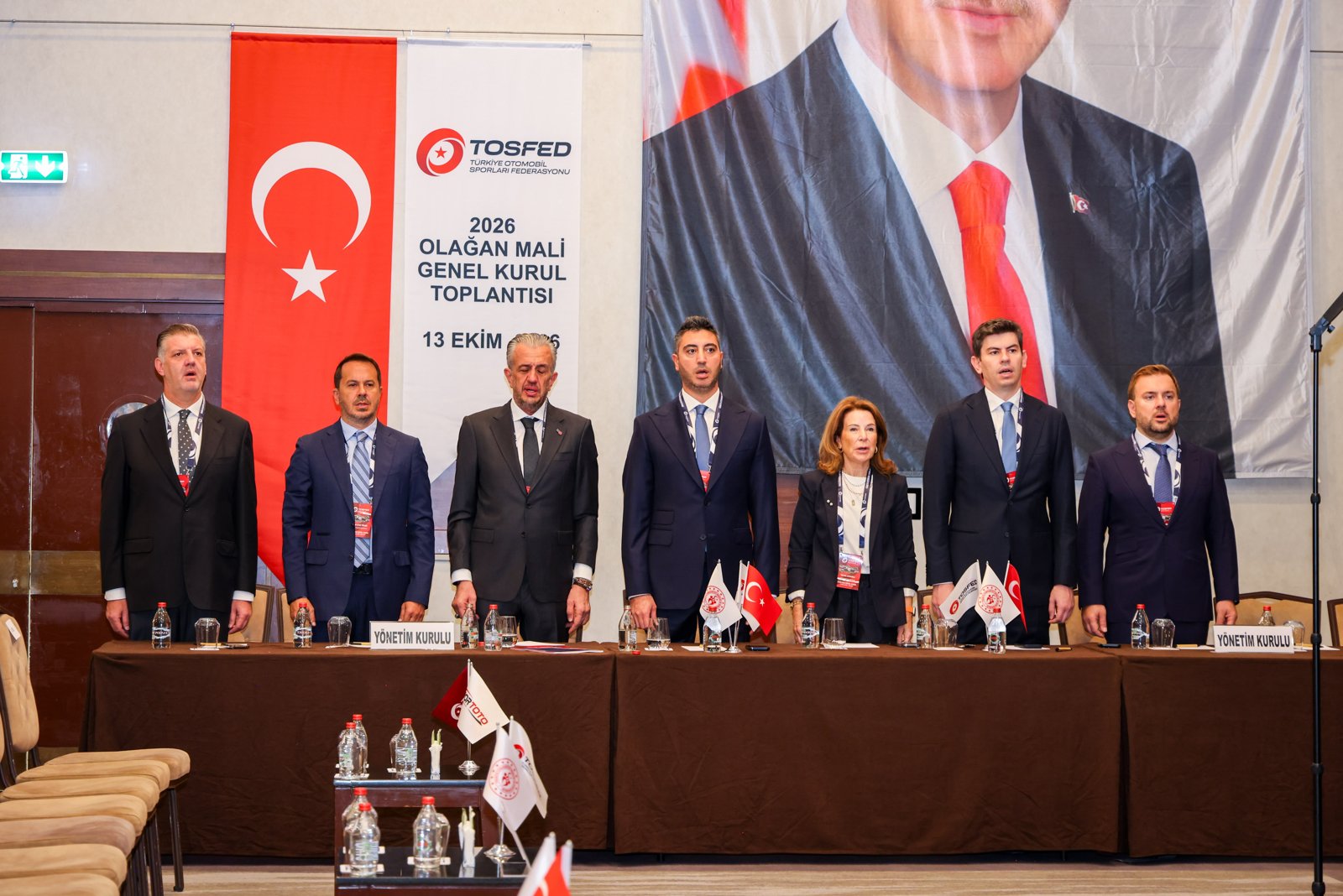 Genel kurulda TOSFED Yönetim Kurulu üyeleri