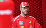 Lewis Hamilton, Ferrari eleştirilerine strateji hatası sonrası yanıt verdi: "Aynı hatayı McLaren de yaptı"