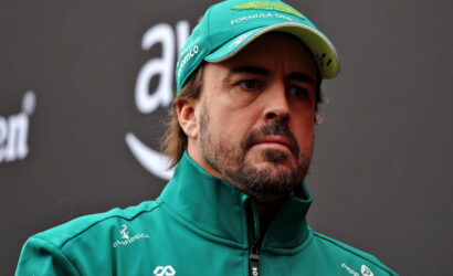 Alonso, Albon çarpışmasının ardından sert çıktı: Grid’in arkasındaki pilotların kalitesi çok düşük